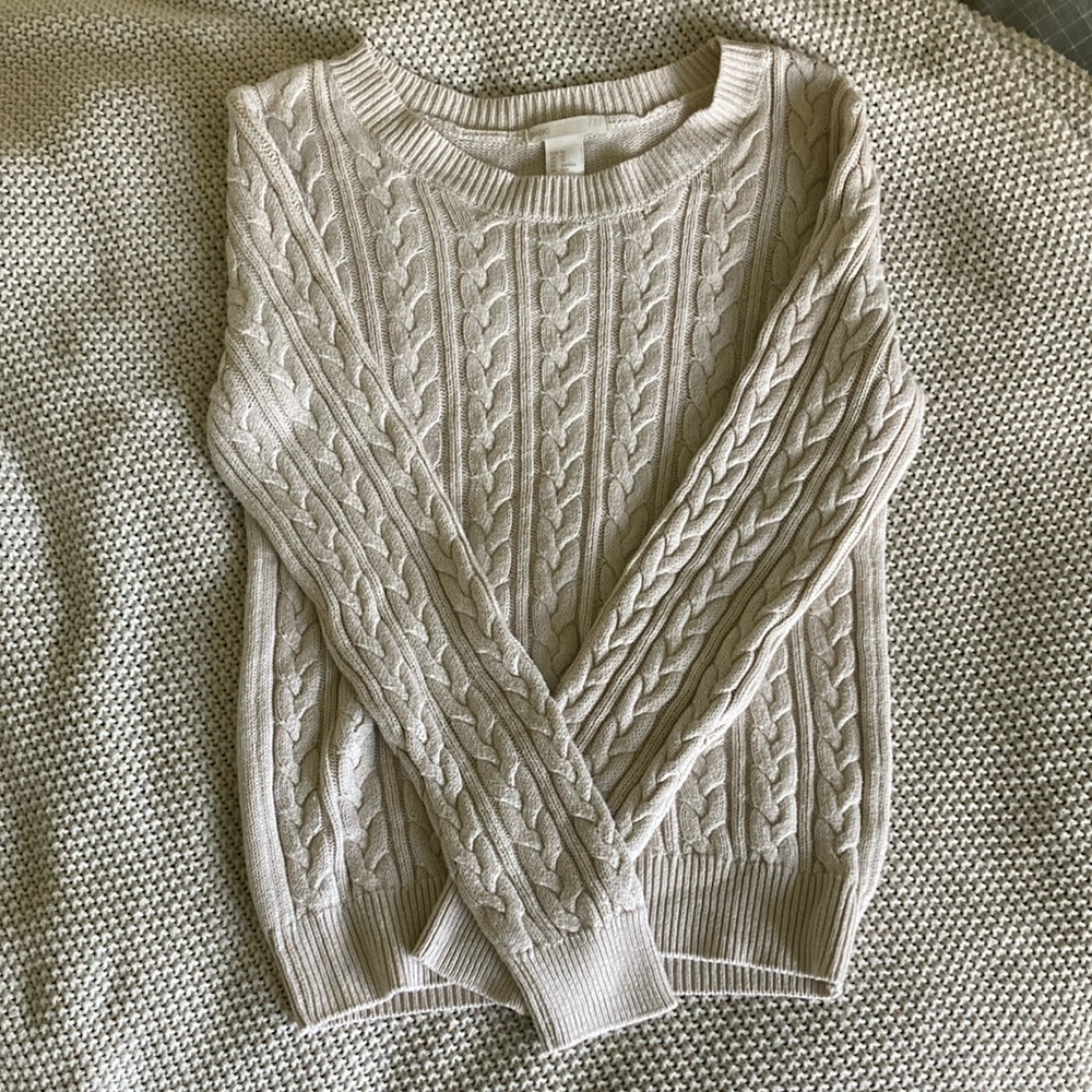 Classic Cable Knit Sweater - Cream